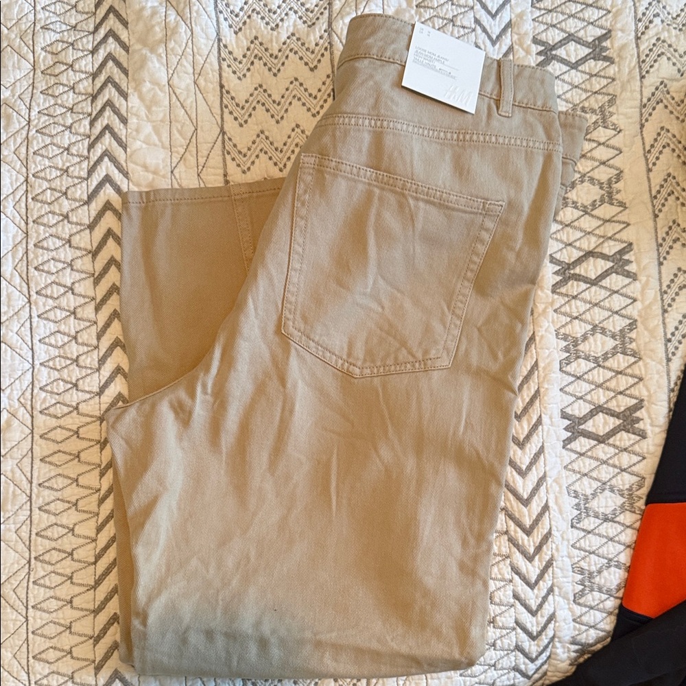H&M Women's Chinos in Light Khaki